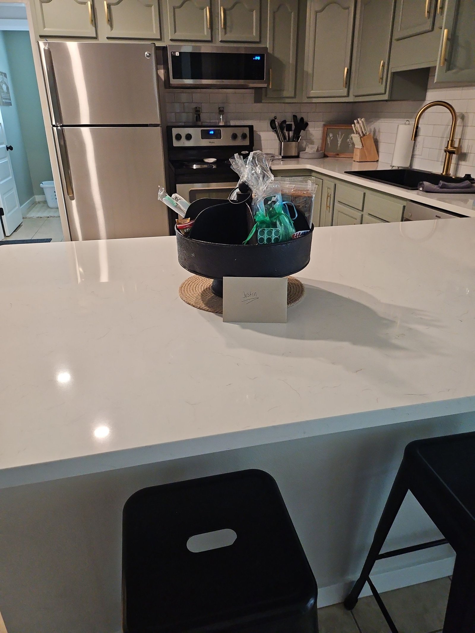 Clean kitchen